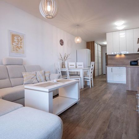 Tatrystay Armeria Apartments Штрбске-Плесо Экстерьер фото